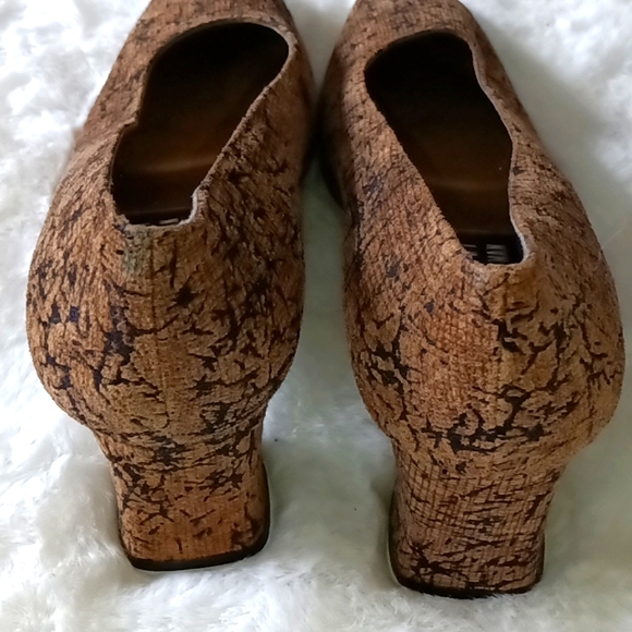 Stuart Weitzman Heels - Picture 5 of 8